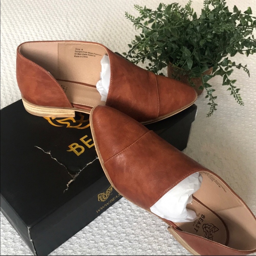 Look Alike Free People Cut Out Flats